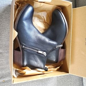 Lucky Brand ankle boots